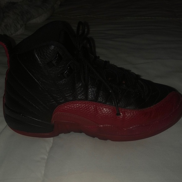 jordan 12 retro flu game 2016 - Picture 3 of 5